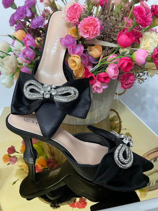 Papuci cu Toc din Satin Riya Black [1]