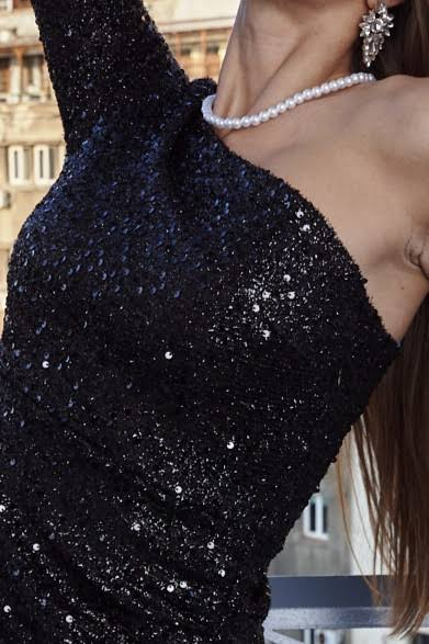 Rochie mini neagra, din paiete, cu o singura maneca [3]