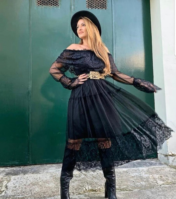 Rochie Neagra din Dantela cu Maneca Lunga [2]
