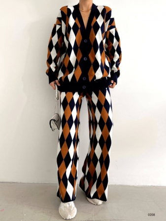 SETURI SI COSTUME - Compleu tricotat multicolor, 2 piese, cu imprimeu geometric, Maro-Alb-Bleumarin