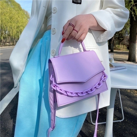 GENTI - Geanta mica Lila, de Umar din Piele Ecologica, accesorizata cu lant