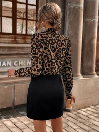 Rochie mini cu animal print si model petrecut la bust [2]