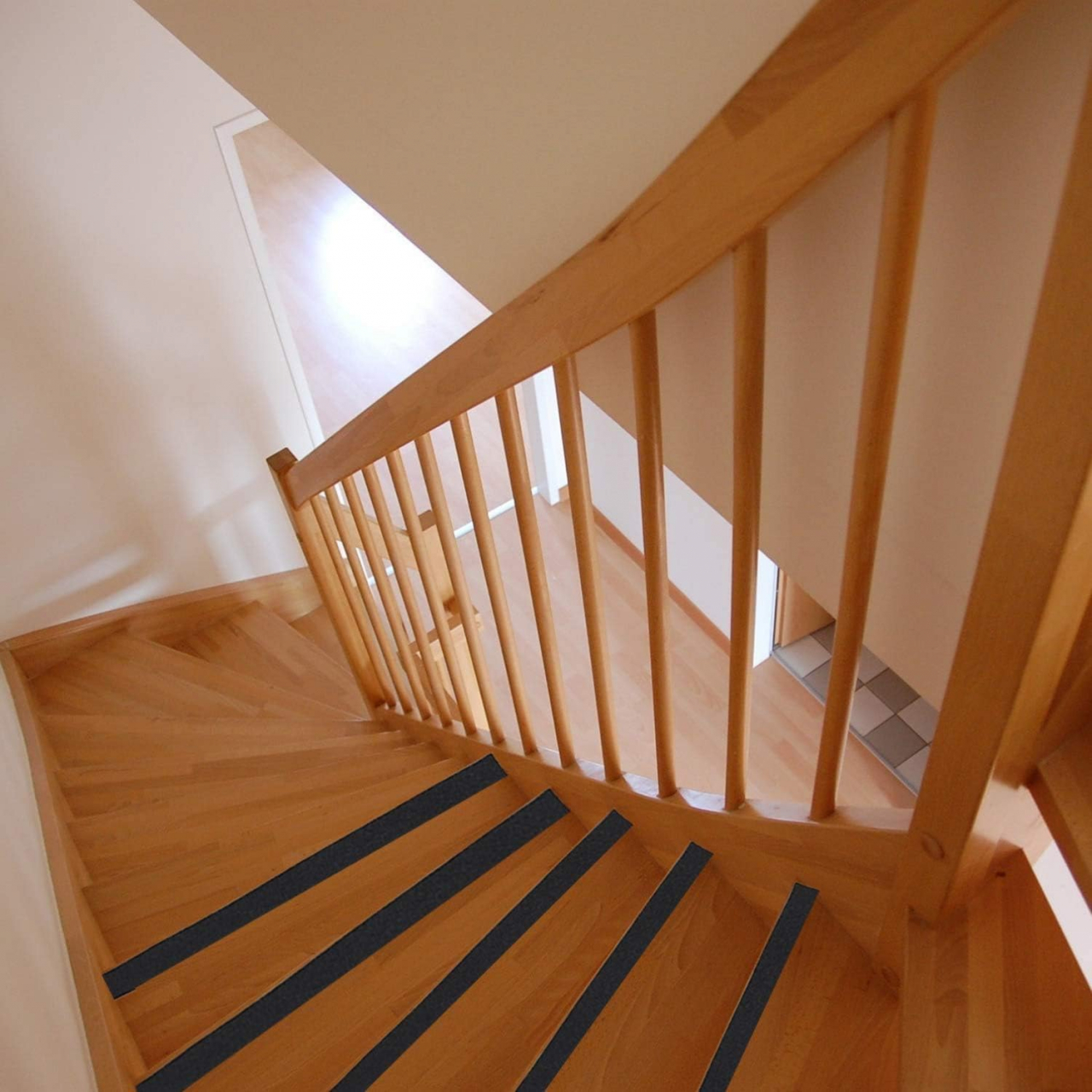 banda antiderapanta autoadeziva abraziva negru MaffStuff [15]