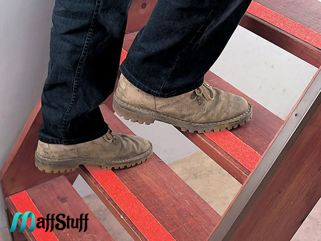 bandă adezivă antialunecare bandă antiderapantă roșie bandă abrazivă autoadezivă bandă antialunecare pentru gresie bandă antialunecare pentru beton bandă antialunecare pentru parchet bandă adezivă roșie pentru scări bandă antialunecare pentru metal bandă de siguranță autoadezivă bandă antiderapantă pentru trepte bandă antialunecare industrială bandă de avertizare roșie bandă antialunecare pentru uz interior și exterior bandă adezivă pentru suprafețe alunecoase bandă antialunecare pentru scări interioare [12]