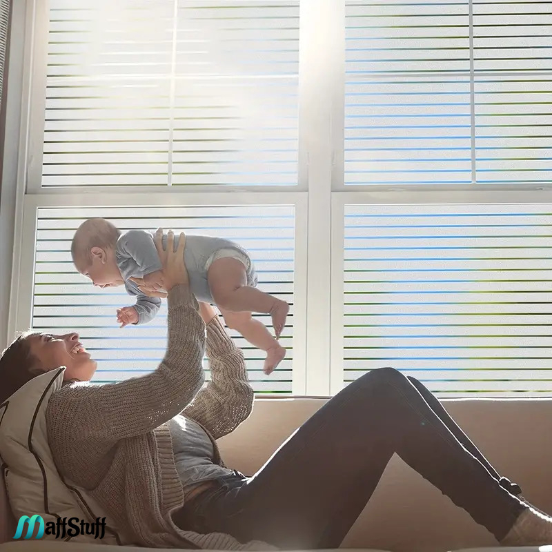 Folie Decorativa Pentru Geam, Dungi Mate Pentru Intimitate si Protectie Solara, Folie Decorativa Pentru Geam Folie autocolanta geam Folie Geam Folie autocolanta geam termopan Folie geam sa nu se vada din exterior Folie geam termopan sa nu se vada in casa Folie sablata Folie mata pentru geam Folie adeziva pentru geam [8]