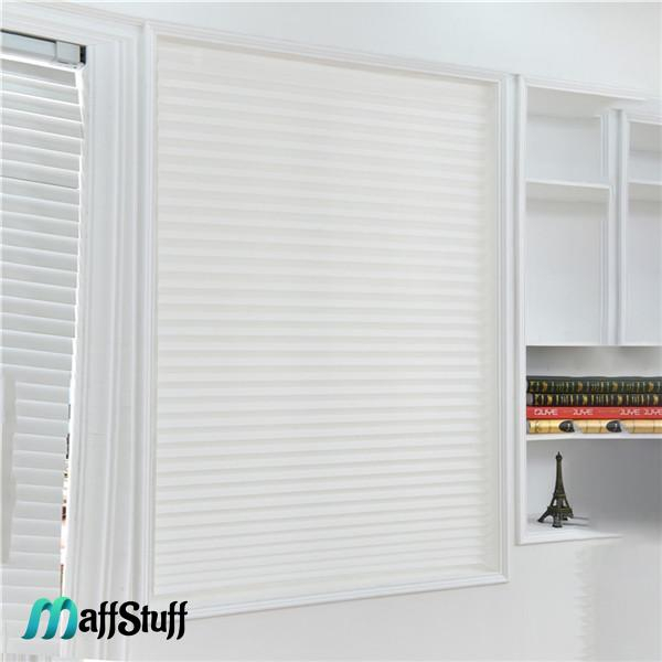 Jaluzea fereastră PVC Jaluzea textilă autoadezivă Prindere ușoară pentru jaluzea Jaluzele decorative pentru ferestre Întunecare ferestre PVC Îmbunătățire ambient interior Înfrumusețare fereastră PVC Împrospătare decor fereastră Decorațiuni pentru ferestre din PVC Jaluzele autoadezive de calitate Ambiente confortabil în locuință Design interior cu jaluzele [9]