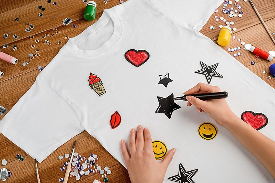 Markere pentru scris pe textile Set markere textile personalizate Markere pentru încălțăminte Markere pentru decorare haine Markere pentru desen pe țesături Set de markere pentru haine și încălțăminte Personalizare textile cu markere Decorare vestimentară DIY Markere permanente pentru țesături Scriere pe haine și încălțăminte [18]