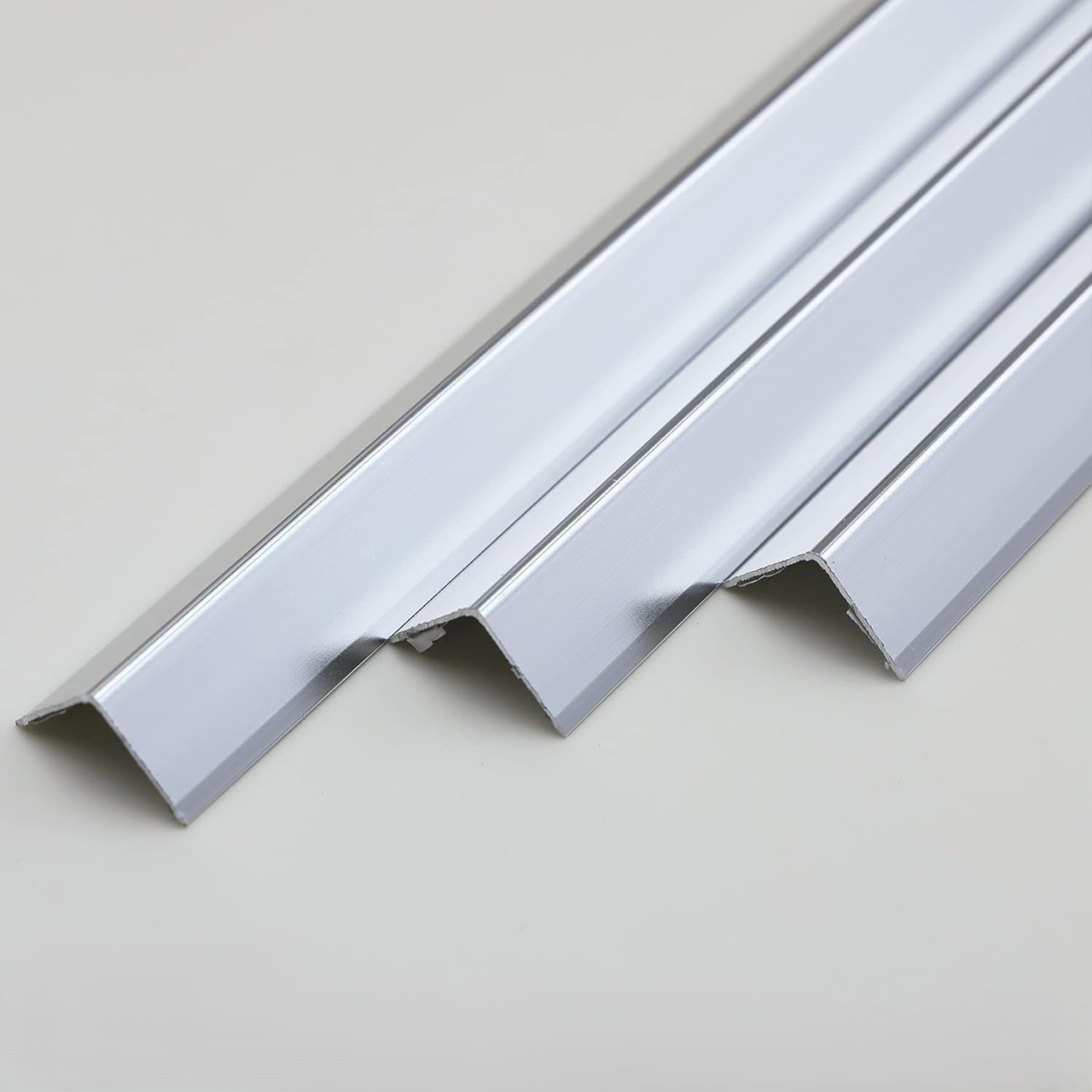 Protector colț perete aluminiu argintiu 20x20mm set 3 bucăți [5]