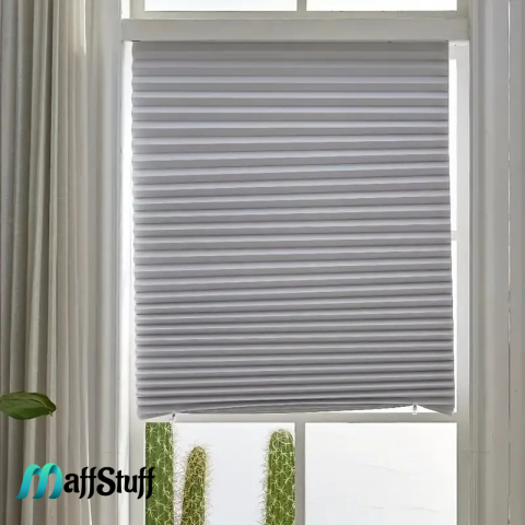 Jaluzea fereastră PVC Jaluzea textilă autoadezivă Prindere ușoară pentru jaluzea Jaluzele decorative pentru ferestre Întunecare ferestre PVC Îmbunătățire ambient interior Înfrumusețare fereastră PVC Împrospătare decor fereastră Decorațiuni pentru ferestre din PVC Jaluzele autoadezive de calitate Ambiente confortabil în locuință Design interior cu jaluzele [7]