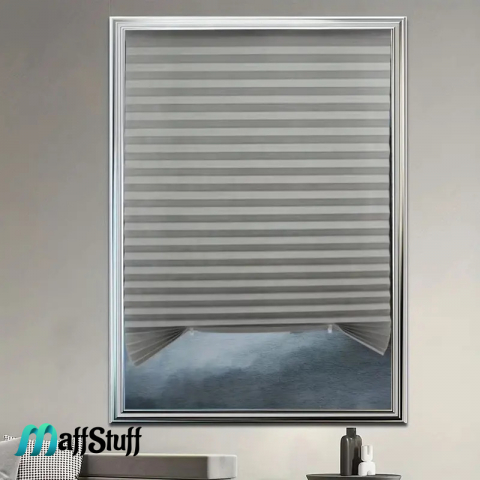 Jaluzea fereastră PVC Jaluzea textilă autoadezivă Prindere ușoară pentru jaluzea Jaluzele decorative pentru ferestre Întunecare ferestre PVC Îmbunătățire ambient interior Înfrumusețare fereastră PVC Împrospătare decor fereastră Decorațiuni pentru ferestre din PVC Jaluzele autoadezive de calitate Ambiente confortabil în locuință Design interior cu jaluzele [11]