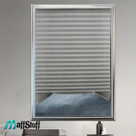Jaluzea fereastră PVC Jaluzea textilă autoadezivă Prindere ușoară pentru jaluzea Jaluzele decorative pentru ferestre Întunecare ferestre PVC Îmbunătățire ambient interior Înfrumusețare fereastră PVC Împrospătare decor fereastră Decorațiuni pentru ferestre din PVC Jaluzele autoadezive de calitate Ambiente confortabil în locuință Design interior cu jaluzele [2]