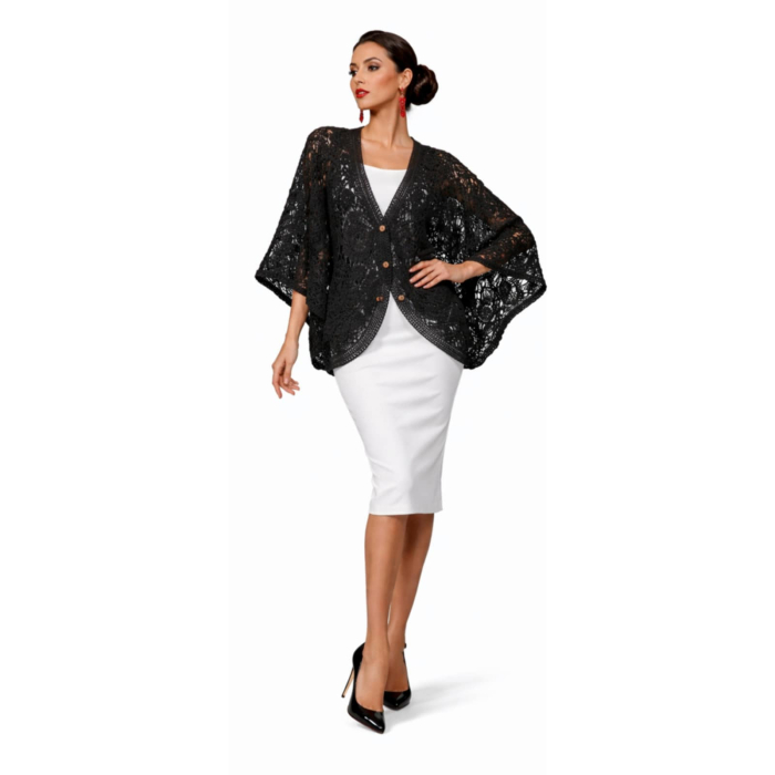 Bolero negru din macrame cu model tip fluture si nasturi din lemn [3]