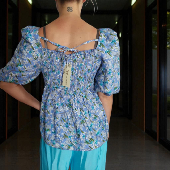 Bluza cu maneci bufante si plasa elastica la bust [4]