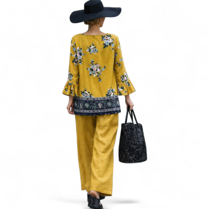 Bluza din vascoza cu imprimeu flori pe fond galben mustar [3]