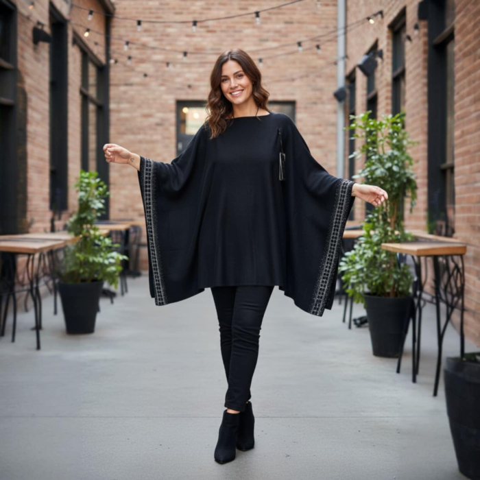 Poncho din tricot acrilyc cu strasuri argintii pe margine [2]