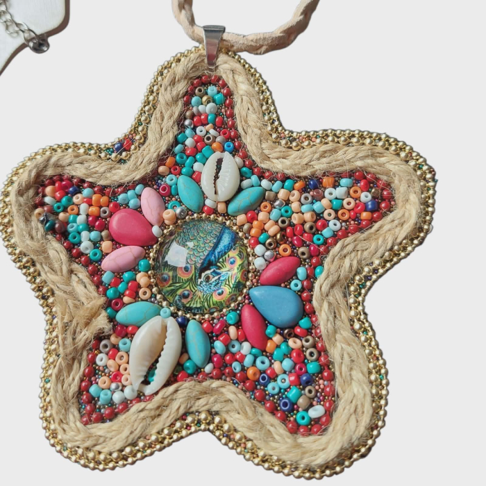 Colier statement boho in forma de stea cu margele colorate si scoici [2]