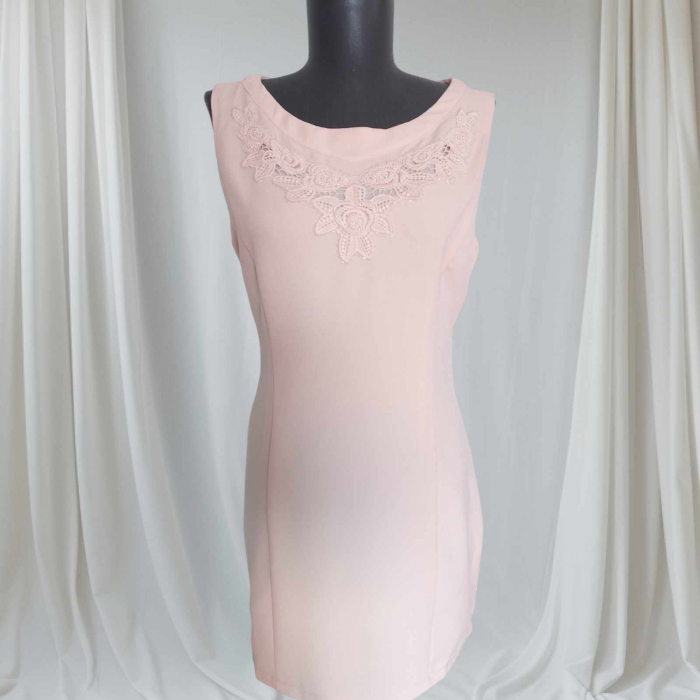 rochie-croi-drept-cu-insertie-margele-la-decolteu [1]