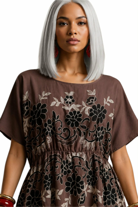 Rochie din bumbac maro cu broderie si buzunare laterale [2]