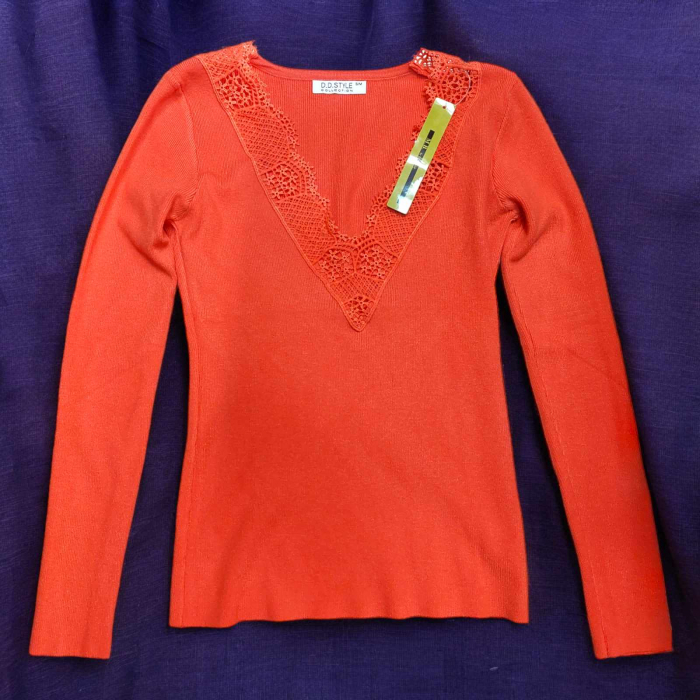 Bluza pentru Primavara cu Dantela la Decolteu [2]