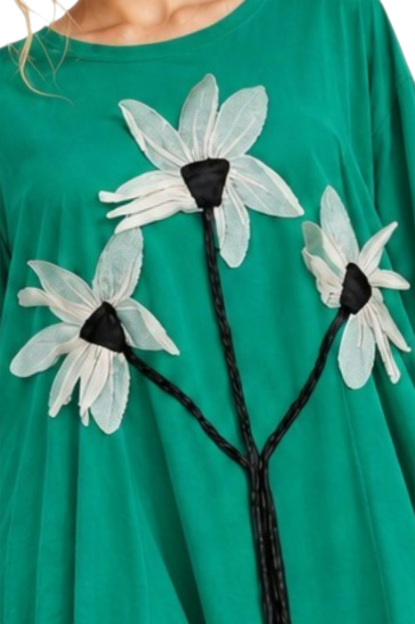Bluza asimetrica verde din vascoza cu tulle si flori in relief [2]