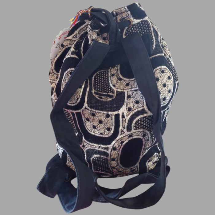 Rucsac Tip Saculet din Material Textil cu Pietre Margele si Paiete [2]