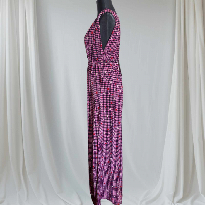 rochie-de-vara-lunga-cu-decolteu-generos-si-carouri-mov [2]