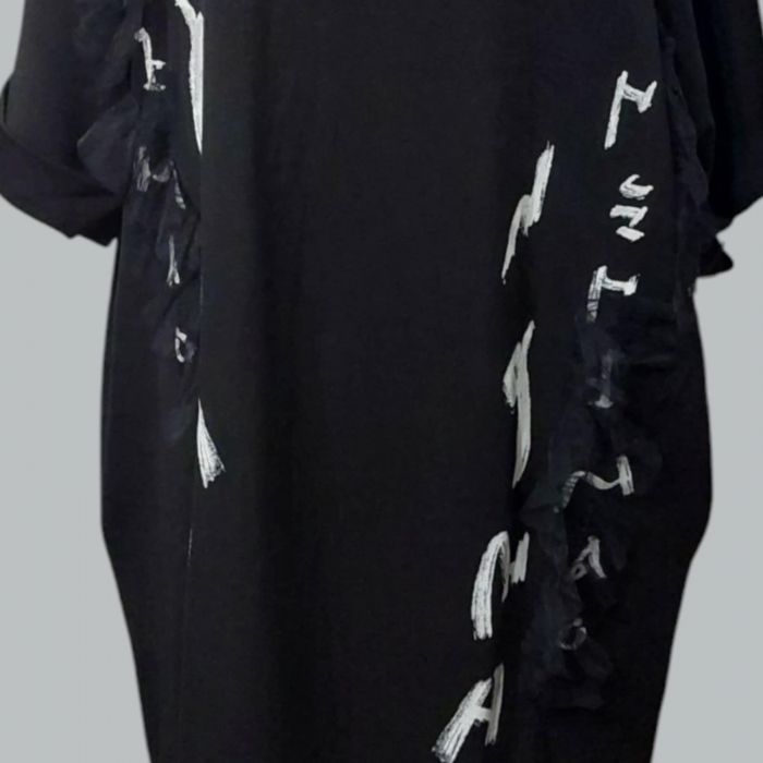 Rochie pe fond negru cu aplicatie tulle si imprimeu alb [2]