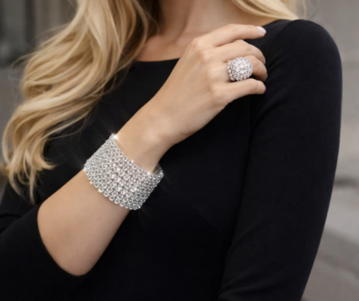 Bratara eleganta lata pe elastic din metal inoxidabil si strasuri argintii [3]