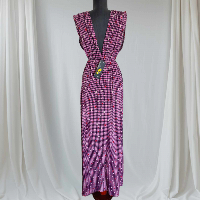 rochie-de-vara-lunga-cu-decolteu-generos-si-carouri-mov [3]
