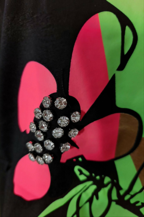 Bluza tip tricoiu cu imprimeu colorat si pietre argintii [2]