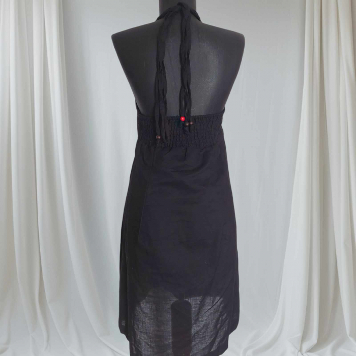 rochie-neagra-de-vara-din-in-cu-spatele-gol [3]