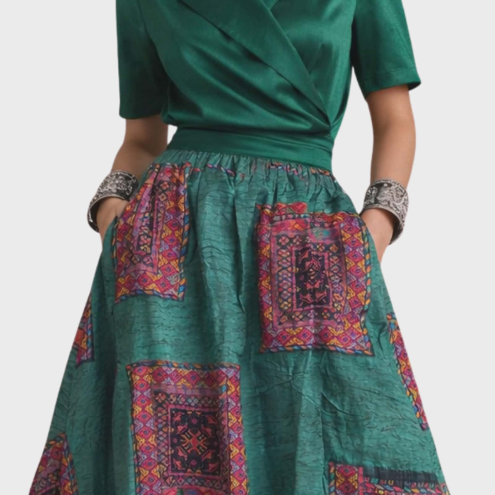 Fusta din bumbac  pe fond verde in stil boho cu buzunare si elastic in talie [2]