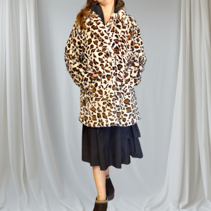 cardigan-din-blana-ecologica-cu-imprimeu-animal-print [1]