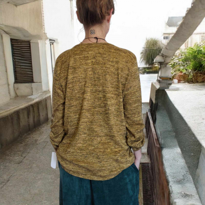 bluza-cu-model-bufnita-din-margele-aurii [4]