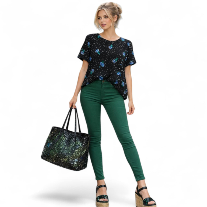 Bluza cu picatele si flori [2]