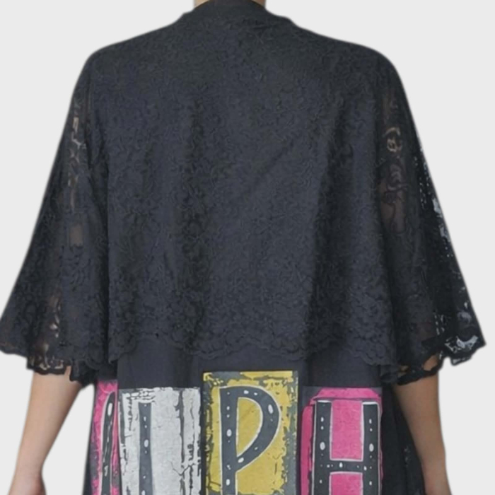 Bluza neagra cu dantele tip pelerina si desen iepuras cu paiete [6]