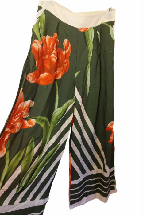 Compleu din vascoza  pe fond verde cu pantaloni si camasa croi larg [2]