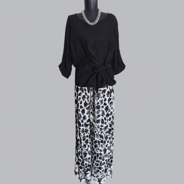 Pantaloni croi larg cu imprimeu tip animal print [4]