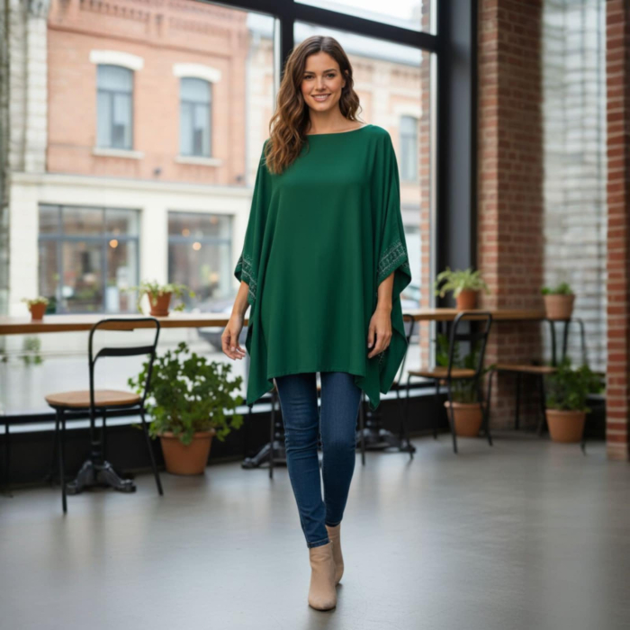 Poncho din tricot acrilyc cu strasuri argintii pe margine [4]