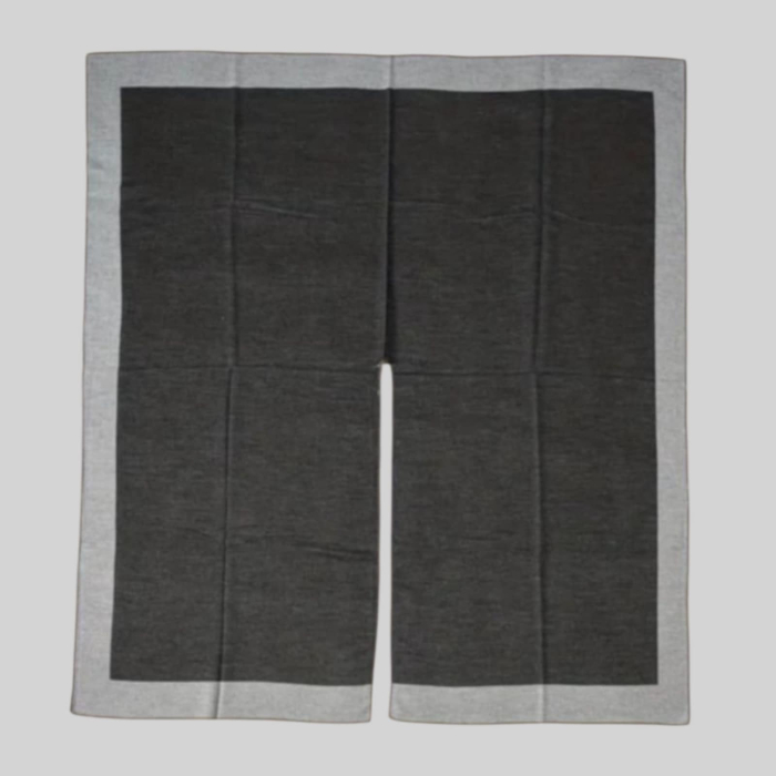 Poncho tip pelerina elegant gri cu margini deschise pentru sezon rece [2]