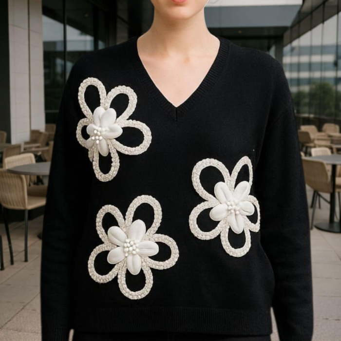 Pulover elegant negru din tricot moale cu anchior si aplicatii florale cu perle decorative [2]