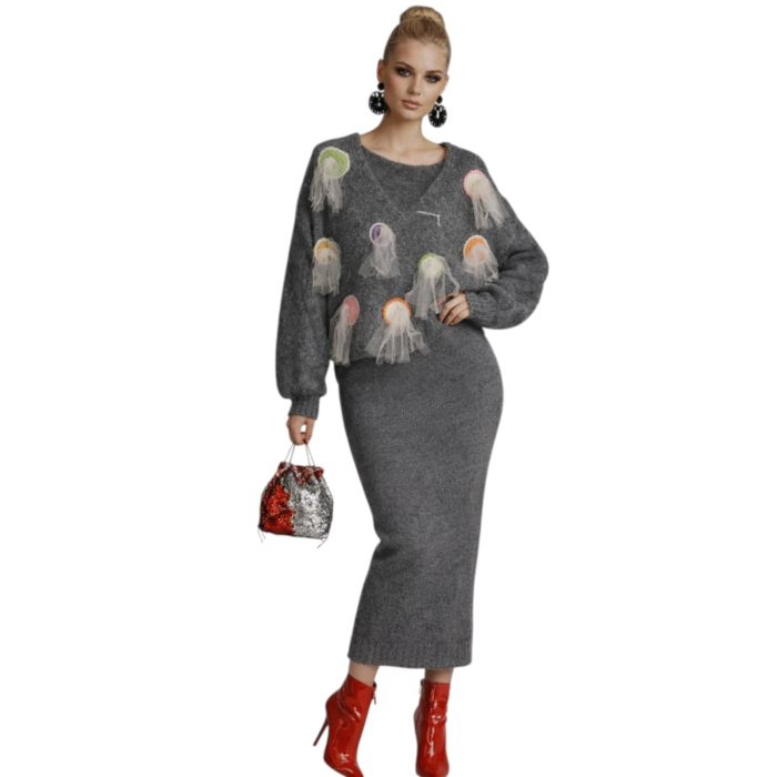 Pulover gri din tricot cu aplicatii decorative din dantela si tulle [5]