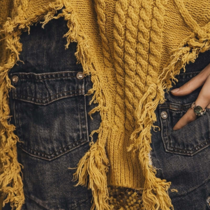 Pulover galben mustar din tricot gros cu spatele din denim si detalii zdrenturoase [4]