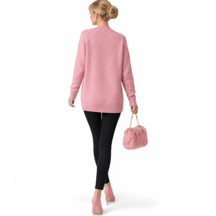 Pulover roz dama cu broderie decorativa si croi lejer [3]