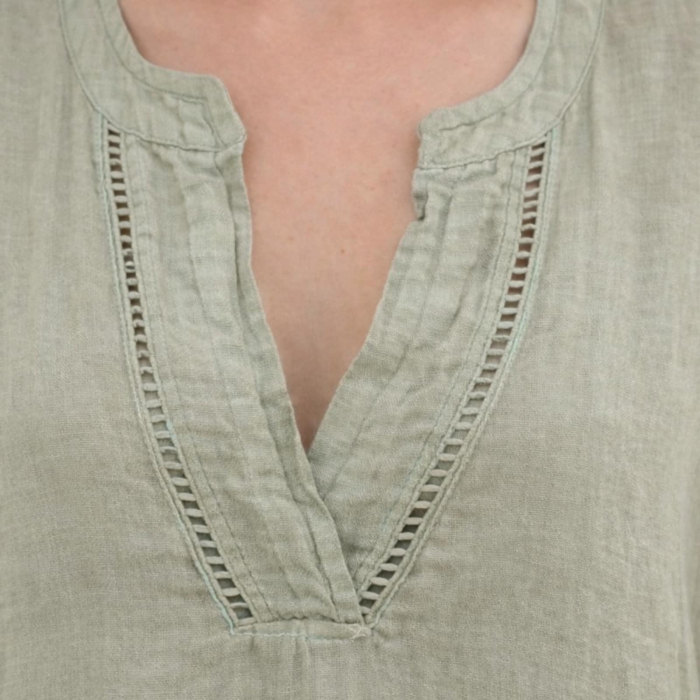 Rochie de Vara din In Bleumarin cu Broderie la Decolteu si Maneca [2]