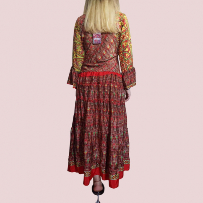 rochie-de-vara-lunga-din-matase-indiana-cu-volane-la-maneci [4]