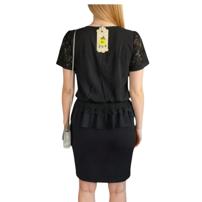 Rochie Neagra cu Dantela la Maneci si In Talie [2]