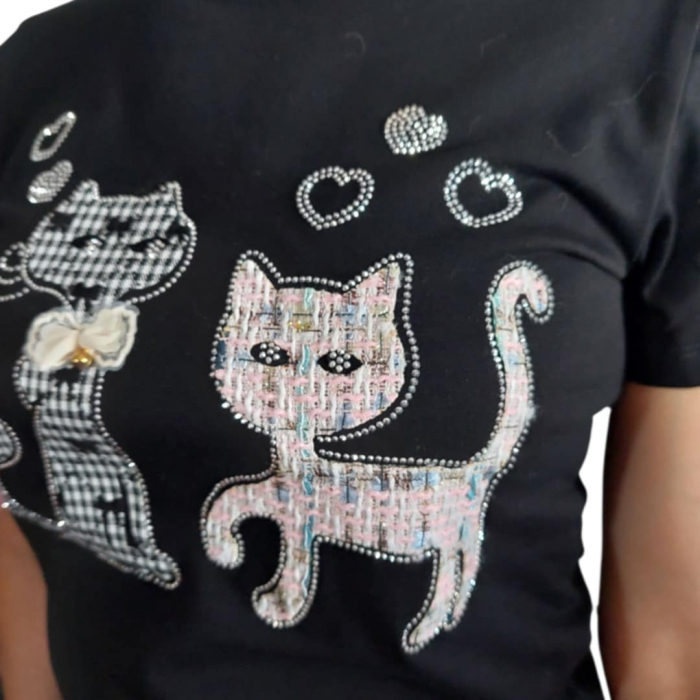 tricou negru cu insertie doua pisici din stofa fina cu strasuri [3]