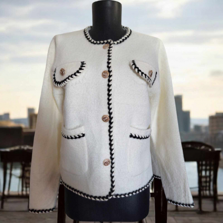 Pulover Tip Taior Chanel pentru Sezon Rece [1]