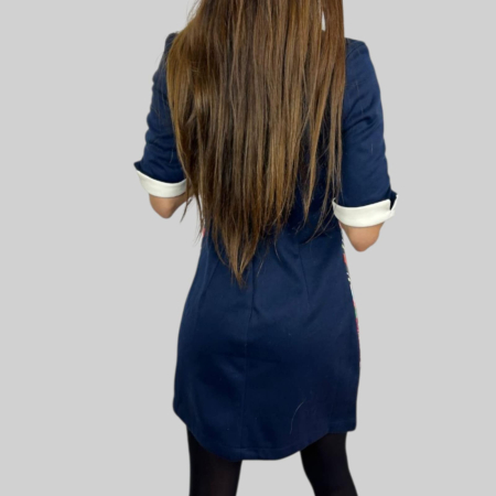 Rochie pe Fond Albastru cu Model Colorat pe Partea din Fata [1]